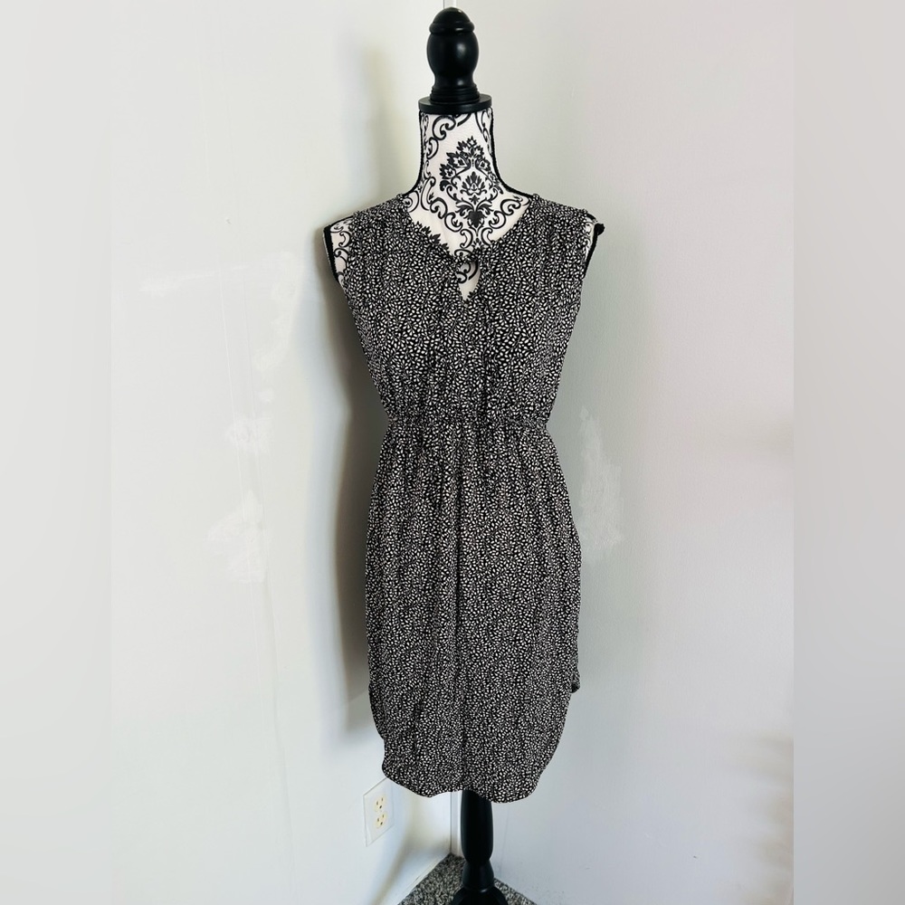 H&M Mama Maternity Printed Keyhole Sleeveless Jersey Rayon Mini Dress